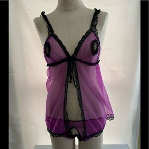 Two piece open crotch & open nipple one size Lingerie. Purple w/black lace trim